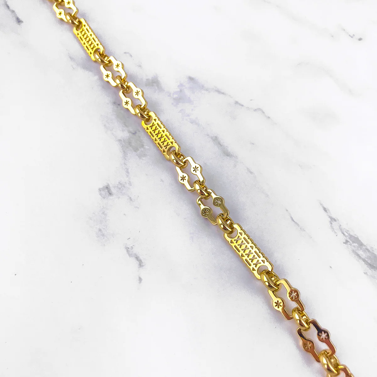 18ct Gold Bonded 20 Inch Stars and Bars Chain - Image 4